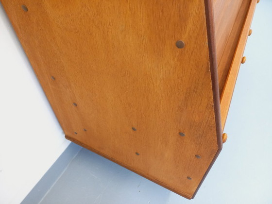 Image 1 of Vintage houten vitrinekast/boekenkast met lades uit de jaren 60.