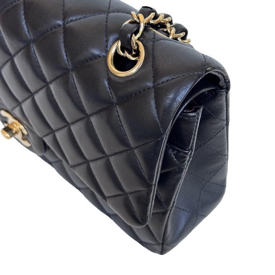 Chanel Classic Flap medium – Crossbody bags, Lambskin (photo 4 of 17)