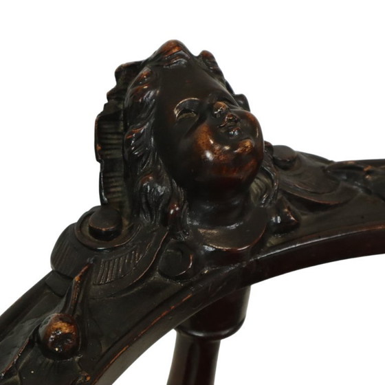 Image 1 of Fauteuil d'angle ancien en chêne italien de style Renaissance