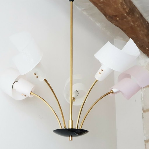 Vintage kroonluchter uit de jaren 50, 5 armen van messing en kunststof, rockabillystijl uit de jaren 50