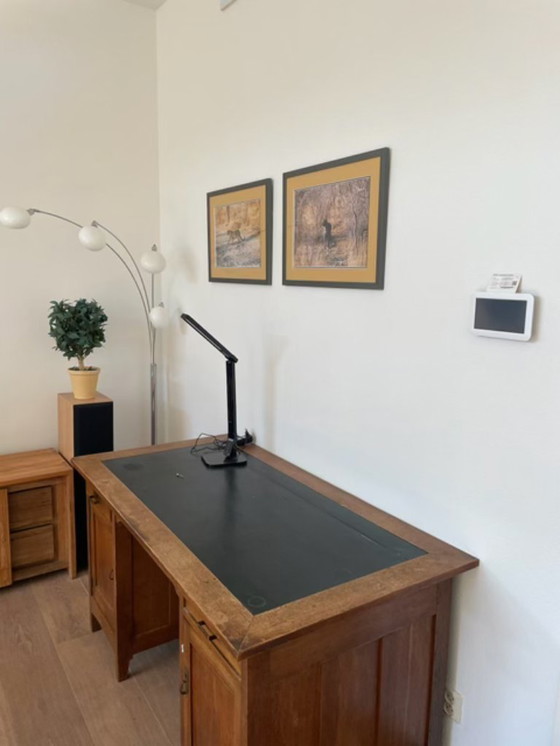 Image 1 of Antiker Schreibtisch