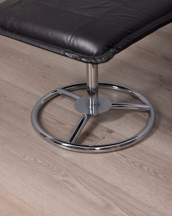 Image 1 of VINTAGE 1970S ARMCHAIR WITH FOOTREST IN METAL AND LEATHER, ITALIAN DESIGN