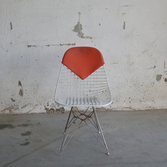 Image 1 of Chaise haute DKR-2 en fil de fer pour bikini