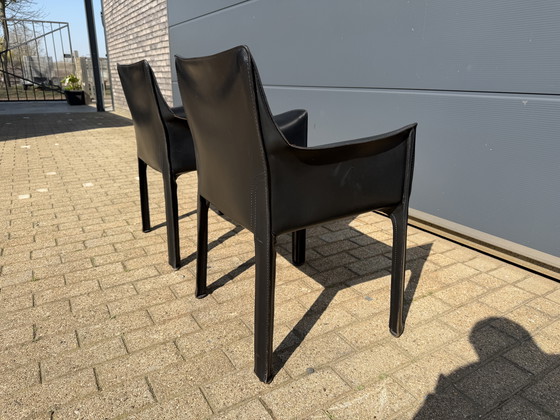 Image 1 of 2x Cassina Cab 413 Mario Bellini met armleuningn in zwart Tuig leder