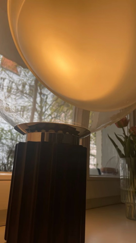 Image 1 of Lámpara de mesa pequeña Flos Taccia