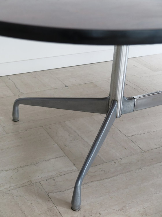 Tavolo grande in legno e alluminio di Charles & Ray Eames per Herman Miller, anni '60 – Lampade da tavolo (photo 22 of 23)