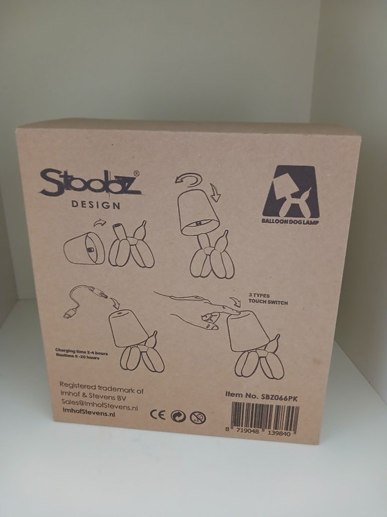 Stoobz Design Balloon Dog Table Lamp – Plastic (photo 6 of 6)