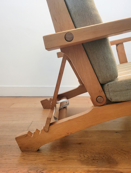 Image 1 of Fauteuil en Voetenbank van Hans J. Wegner voor AP Stolen