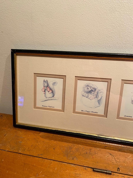 Image 1 of Magnifique cadre vintage original contenant 4 dessins de Beatrix Potter datant de 1986.