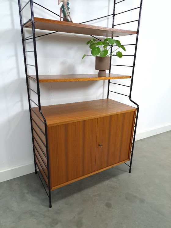 Image 1 of Armario modular WHB de diseño en teca con tres estantes