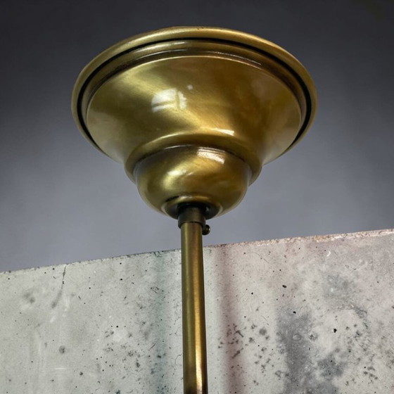 Image 1 of Grand lustre suspendu de style Régence en verre rouge