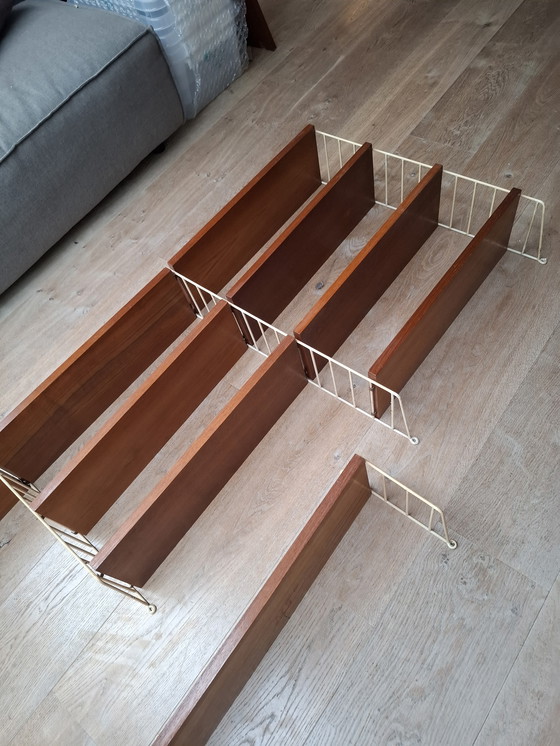 Image 1 of Nisse String wall unit