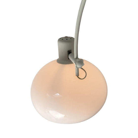 Dijkstra - Rare Model - Space Age Design / MCM Floor Lamp With Acrylic Shade - White – Dijkstra Lampen (photo 5 of 9)