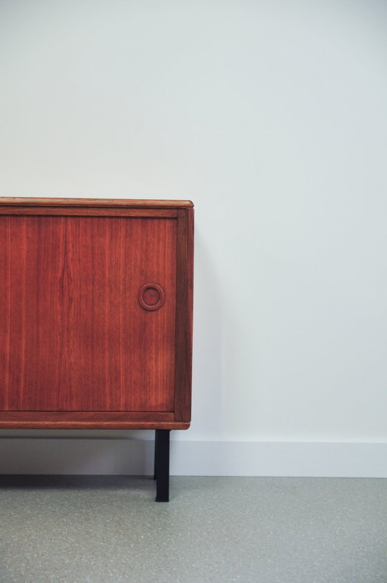 Mobile vintage in teak con ante scorrevoli – Mobili contenitori, Metal, Wood (photo 3 of 8)