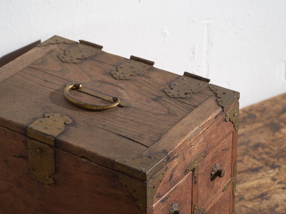 Antique Japanese Storage Box with Drawers and Hinged Lid – Early Showa Period (c.1928) – Storage cabinet (photo 11 of 40)