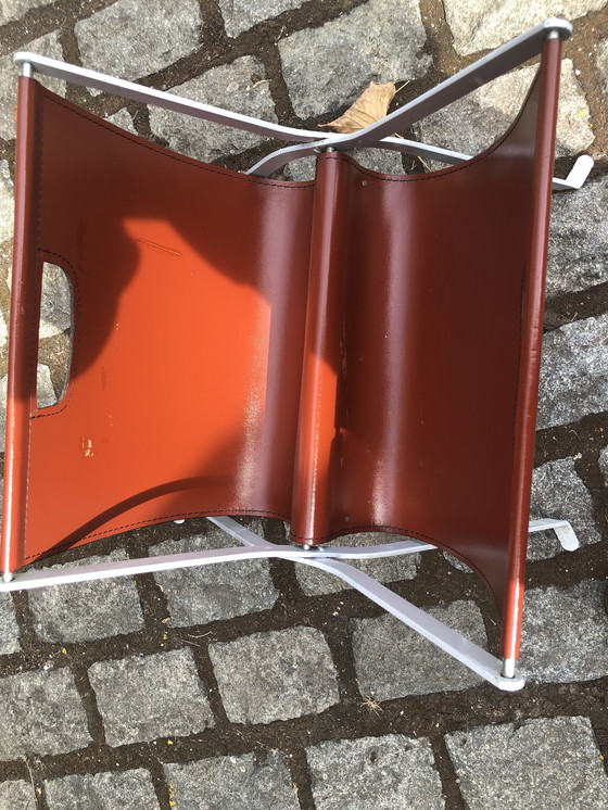 Image 1 of Porte-revues pliant en cuir vintage - periode 1970