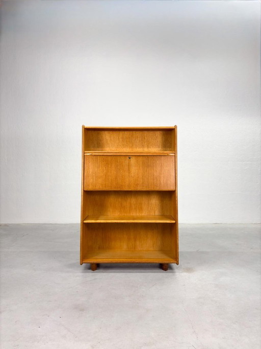 Librería Pastoe 'BE04' de Cees Braakman