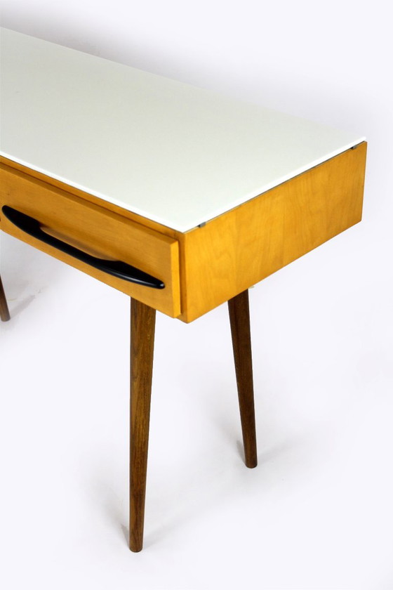 Gerestaureerd schrijfbureau in mid-century modern stijl van Up Zavody, jaren 60. – Glass (photo 3 of 20)