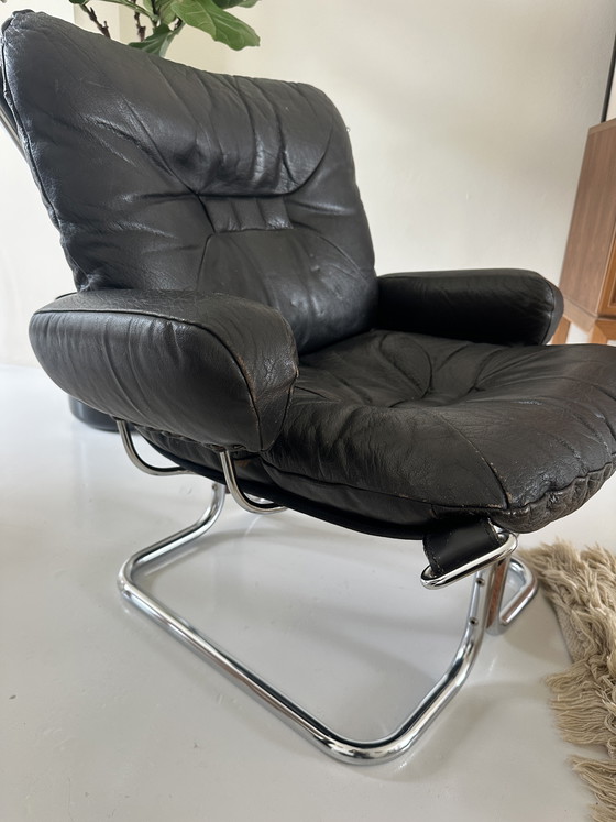 Image 1 of Fauteuil à oreilles par Harald Relling Westnofa