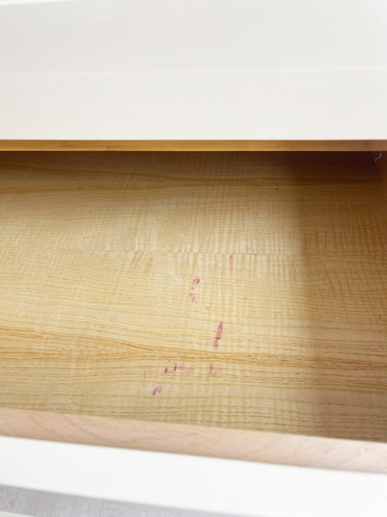 Aparador de Jean-Claude Mahey en laca beige y latón – circa 1970 – Aparadores, Wood (photo 8 of 14)