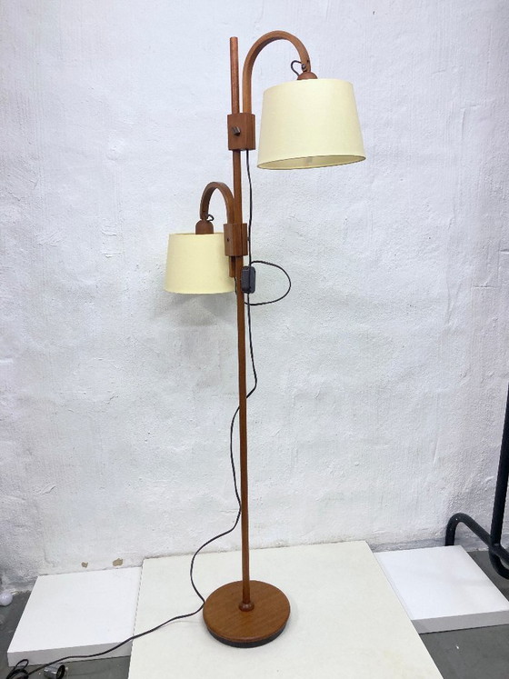 Image 1 of Domus dubbele booglamp van teakhout, design uit de jaren 70.