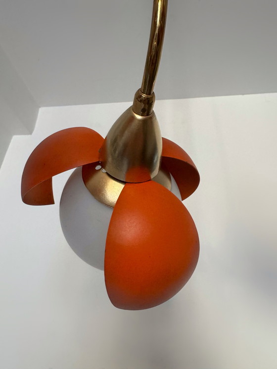 Image 1 of Araña de diseño italiano de los años 70 con flores naranjas