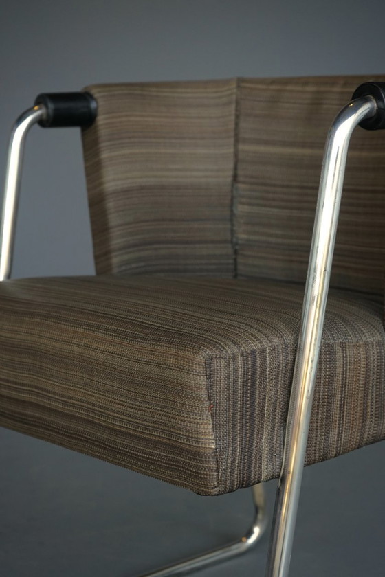 Fauteuils tubulaires modernistes d'Artifort, années 1930 – Bois, Mid Century Modern (photo 18 of 23)
