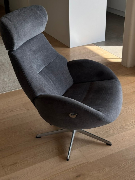 Image 1 of Draaibare design relaxfauteuil met voetensteun (blauwgrijs fluweel)
