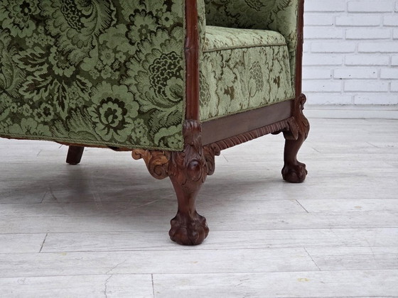 Image 1 of Dänischer Relaxsessel aus den 1950er Jahren, grüner Möbelveloursbezug, geschnitztes Eichenholz.