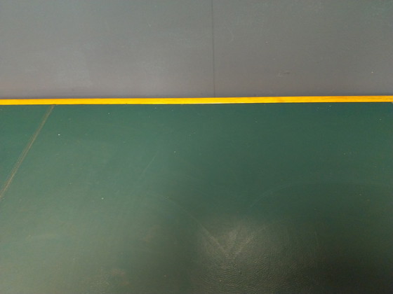 Image 1 of 1 bureau Knoll de 1973, conçu par Warren Platner, avec plateau en cuir vert.