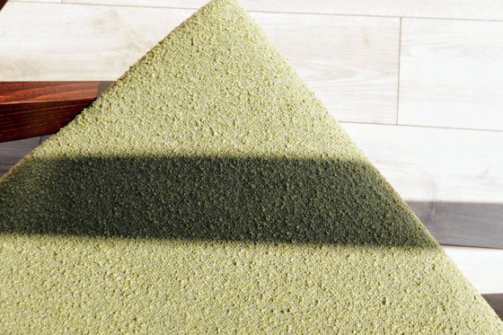 Image 1 of Vintage fauteuil mosgroen bouclé zigzag MCM 