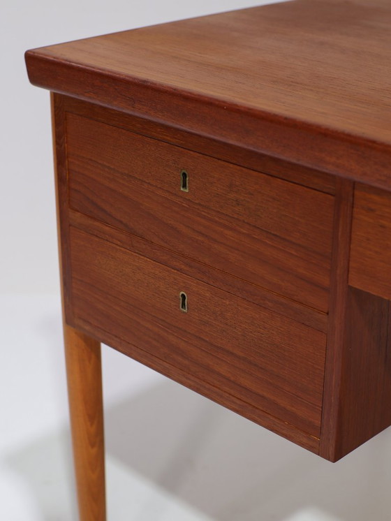 Image 1 of Vrijstaand bureau Deens teak vintage 1960s