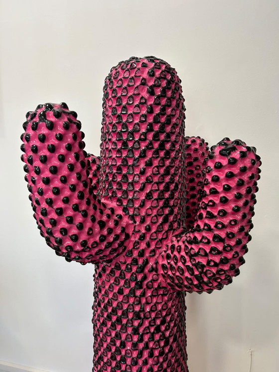 Andy’s Cactus n.82/99 di Andy Warhol per Gufram, 2002 – Appendiabiti, Plastica (photo 3 of 11)