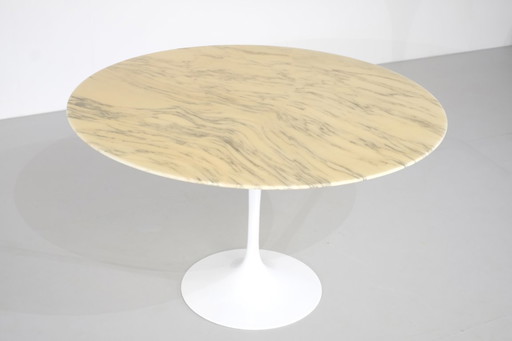 Table à manger Tulip en marbre par Eero Saarinen pour Knoll International - années 1960