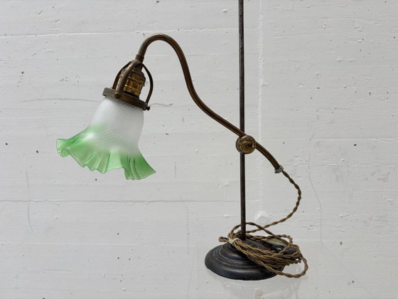 Image 1 of Art Nouveau table lamp made of brass and frosted glass, circa 1910