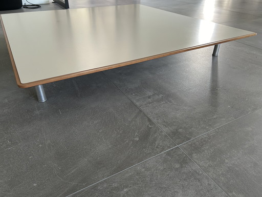 Cassina avec table basse Piero Lissoni