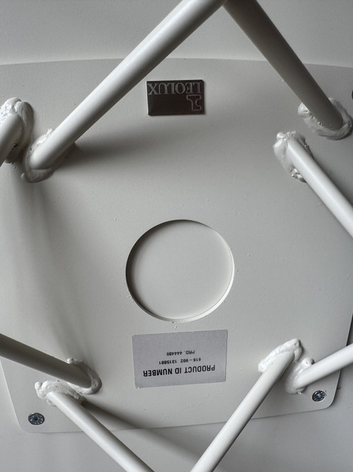 Leolux coffee table Cimber in