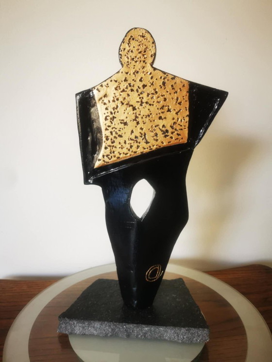 Image 1 of Mujer abstracta