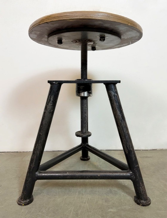 Image 1 of Tabouret pivotant d'atelier industriel noir, années 1960