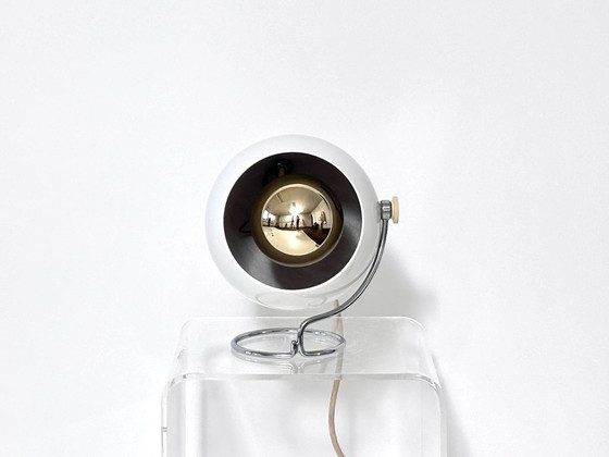 Concord Eyeball Tischleuchte, Space Age Design, Tischlampen, Metall, Chrom, Weiß, Mid Century Modern (Foto 8 von 15)