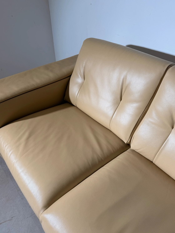 Italiaans Lederen Tweezitsbank – Loveseats (photo 3 of 5)