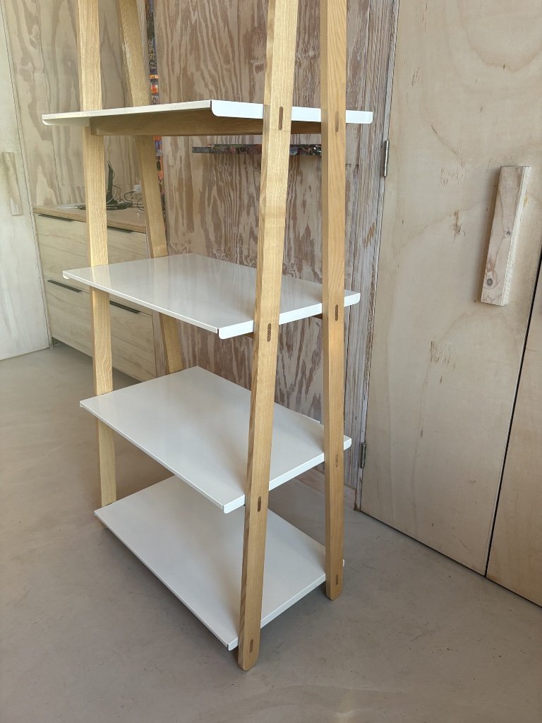 Shelving unit/Bookcase 