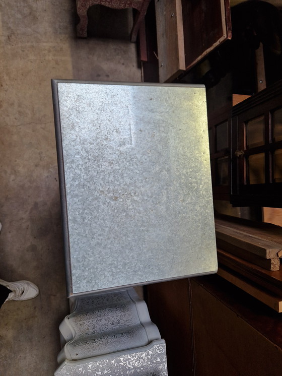 Image 1 of Cassettiera color argento