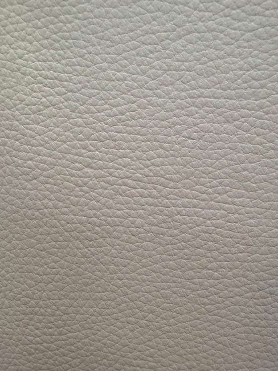 Image 1 of Magnifique canapé Montel en cuir blanc 2,5 places