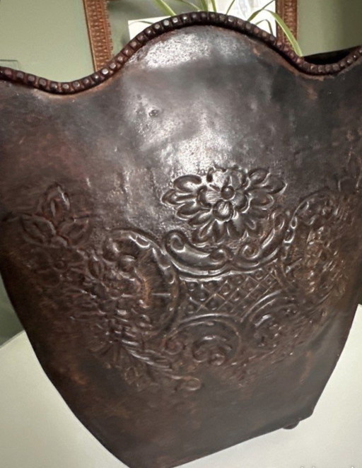 Antieke gebeitelde messing vaas – vazen, Brass (photo 2 of 7)