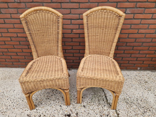 2 Rattanstühle