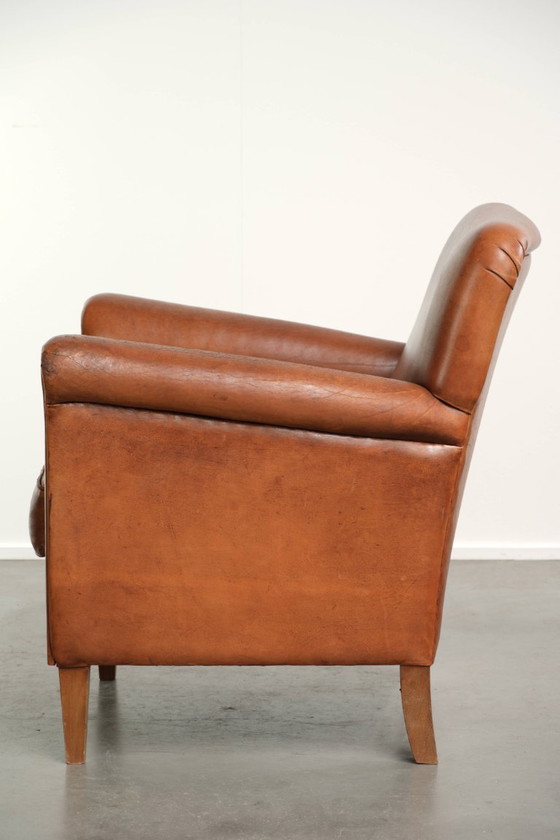 Stoere Vintage Schapenleren Armchair Met Een Mooie Cognac Kleur En Een Comfortabele Zit – Fauteuils, Leather (photo 5 of 13)