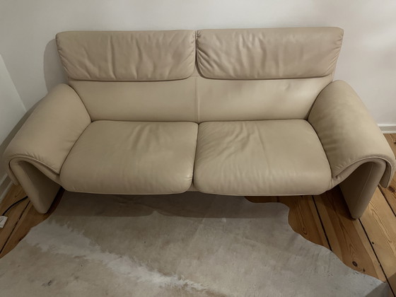 Image 1 of De sede 2011/02 Divano a due posti in pelle Ecru Crema Beige Bauhaus Space Age Organic Modernist