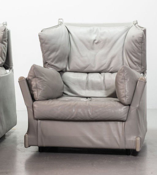 Fauteuil lounge luxueux « Viola d’Amore » de Piero de Martini, design italien du milieu du XXe siècle, en cuir gris dauphin. Ann