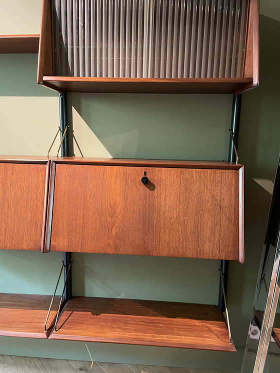 Image 1 of Mueble alto Louis van Teeffelen